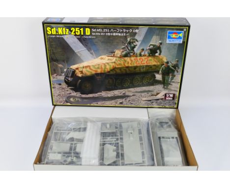 Trumpeter - A boxed 1:16 scale model kit Sd.Kfz 251D 00942. The contents appear to be excellent to mint in sealed bags, with 