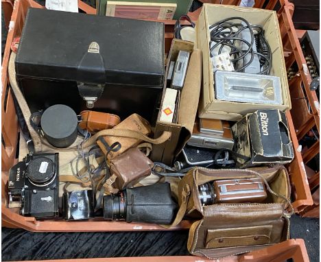 COLLECTION OF VINTAGE CAMERA, KODAK, CANNON, NIKON &amp; POLAROID