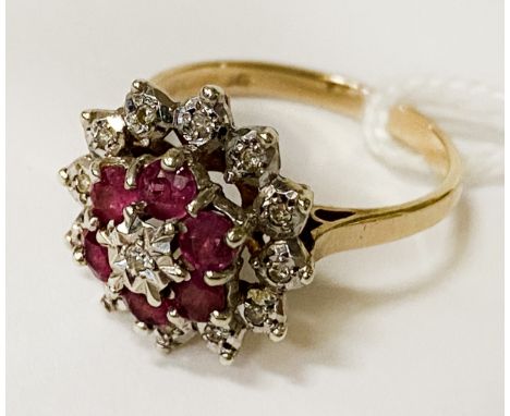 9CT GOLD DIAMOND &amp;  RUBY RING - SIZE N