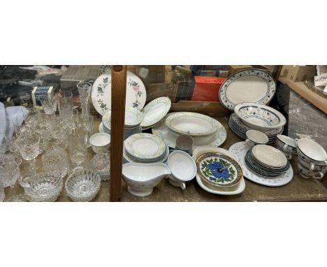 A Royal Doulton Cambridge pattern part tea and dinner service together with a Royal Worcester part dinner service, drinking g