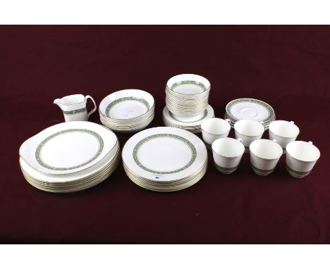 A Royal Doulton 'Rondelay' dinner service. H5004, including six dinner plates, 27cm diameter, six tea cups and saucers, etc. 