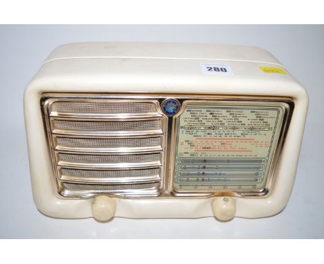 A vintage Geloso radio.