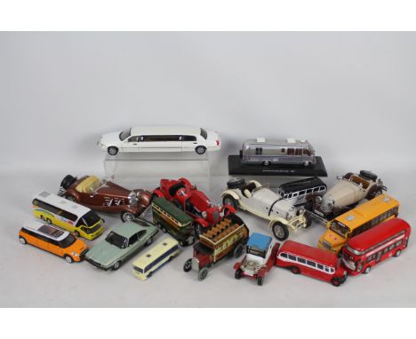 Hachette, Bburago, Corgi, EFE, Others - An unboxed collection of diecast and plastic model vehicles in several scales. Lot in