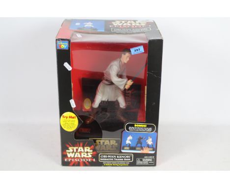 Star Wars - Episode 1 - Obi-Wan Kenobi - Interactive Talking Bank with combat actions and original voice. Item appears in box