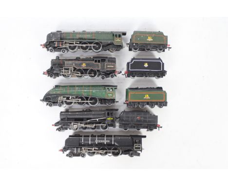 Hornby Dublo - Five unboxed Hornby Dublo locomotives. Lot includes EDL12 4-6-2 Coronation Class steam locomotive and tender O