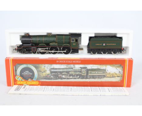 Hornby - A boxed OO Gauge  King Class 8750 - 4-6-0 - Steam locomotive and tender - #R.349 - Op. No.6013  GWR Livery 'King Hen