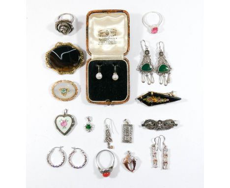 A collection of silver jewellery - agate brooches, coral and marcasite cluster ring, marcasite and enamel locket etc