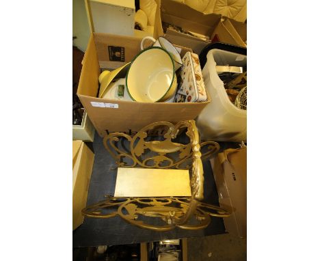 Box of enamel wares