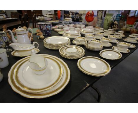 Collingwood's (Spode) gilt Greek key pattern tea/ dinner wares