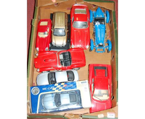 One tray containing a quantity of 1/24 and 1/18 scale diecasts to include a Bburago and others, examples to include a Ferrari