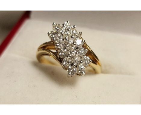18ct Gold &amp; Diamond Cluster Ring, size K &amp; 4.3g