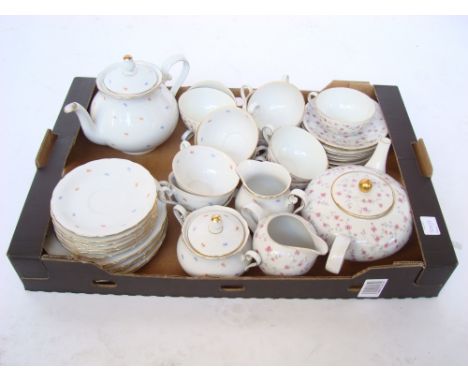 A Seltmann Weiden Bavaria 'Renata' tea service comprising teapot, milk jug, sugar bowl, six teacups and saucers and six plate