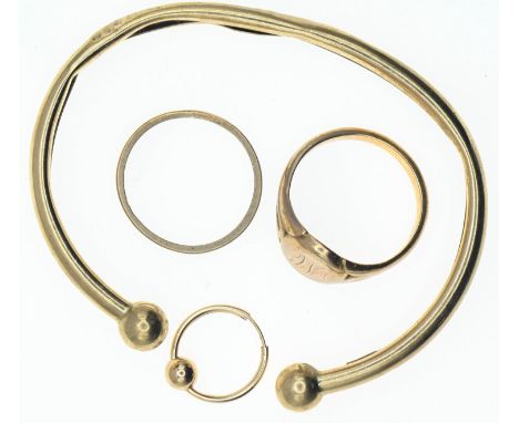 9ct gold items including scrap bangle, gross weight 14.49g 