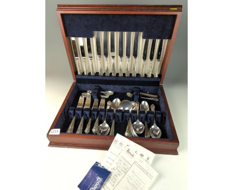 Silver Dubarry pattern set of flatware for six, Carrs of Sheffield, Sheffield 1993, comprising six each of table forks, table