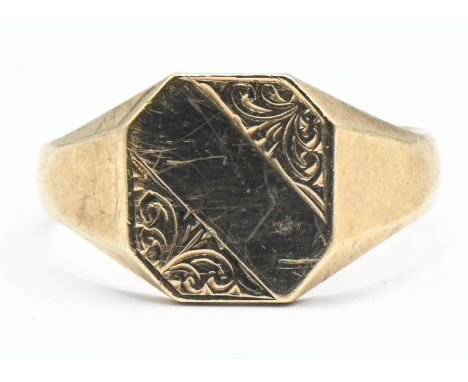 9ct gold signet ring, size X, 5.75 grams 