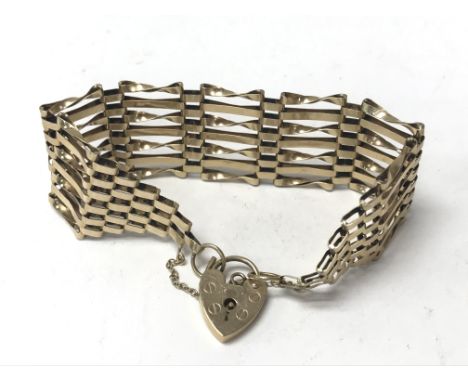 9ct gold gate bracelet