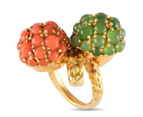 Vintage 18K Yellow Gold Coral and Chrysophrase Ring.&nbsp; &nbsp; Weight:20.2 grams Ring Top Height:13 Metal:18K Yellow Gold 