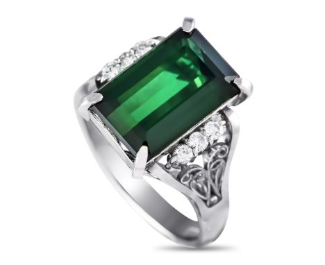 Platinum 0.13ct Diamond and Tourmaline Ring. &nbsp; &nbsp; &nbsp; &nbsp; Weight:8.3 grams Ring Top Height:9 Metal:Platinum St