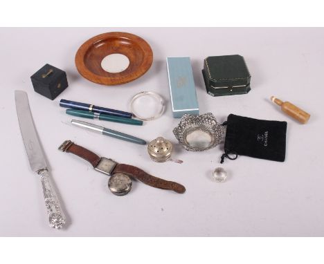 An oak armada dish with silver insert, a silver bonbon dish, a bangle ring, two silver bottle tops, three fountain pens, a wr