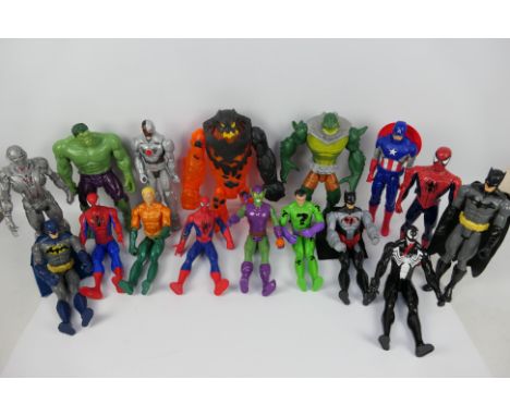 Hasbro - Mattel - Others - A league of 17 unboxed 12" inch action figures. Lot includes Hasbro 'Captain America' 2014; Hasbro