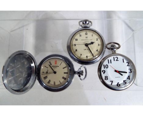 A gentleman’s vintage full hunter, white metal pocket watch by Sekonda made in the USSR, white dial, Roman numerals, subsidia
