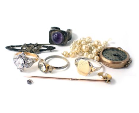 A group of costume jewellery and effects, to include a 9ct gold cased wristwatch head, with silvered numeric dial, 13.3g, a y