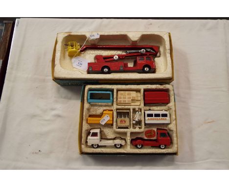 A Corgi gift set No24 'Constructor Set' complete and boxed in play-worn condition along with a Corgi Major 'Simon Snorkel' fi
