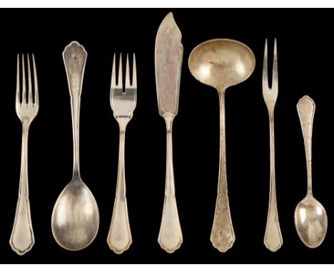 Mid-20th Century German silver flatware, 800 standard, by Bremer Silberwarenfabrik, Bremen, trefid pattern, comprising: six d