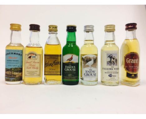 LOT OF APPROXIMATELY 30 BLENDED WHISKY MINIATURESTo include 100 Pipers, Passport Scotch Whisky and Famous Grouse Gold Reserve
