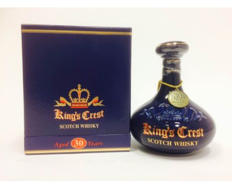 KING'S CREST 30 YEARS OLD
Blended Scotch Whisky
Presented in a Porclain Wade decanter, with certificate of authentication. 70