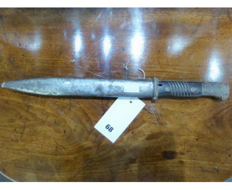 A WWII German bayonet 84/98 3rd pattern with rivetted grip stamped 815 to blade and scabbard and 41 Weyersberg Kirsbaum & Co 