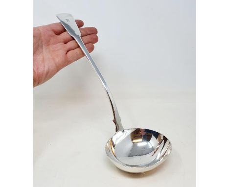 A George III silver fiddle pattern punch ladle, London 1817, 6.6 ozt  Provenance: From a large single owner collection of sil