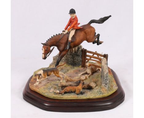 Border Fine Art Hunting group by Geanty, 92 of 300, 25cm   CONDITION REPORT:  One rein broken