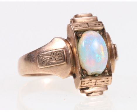 Unhallmarked opal dress ring. 4.7g