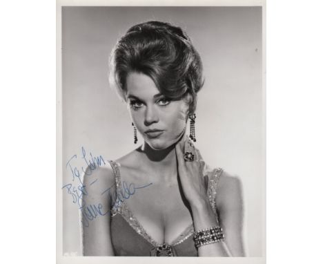 FONDA JANE: (1937-&nbsp;&nbsp;&nbsp;&nbsp; ) American Actress, Academy Award winner. A good vintage signed and inscribed 8 x 