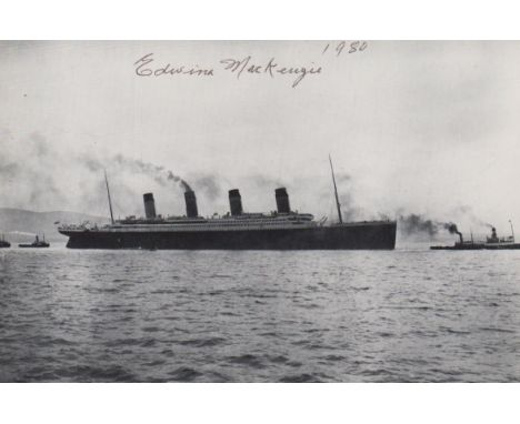FAMOUS WOMEN: Small selection of signed cards, T.Ls.S. (2) 8 x 10 photographs (2) etc., by a variety of famous women includin