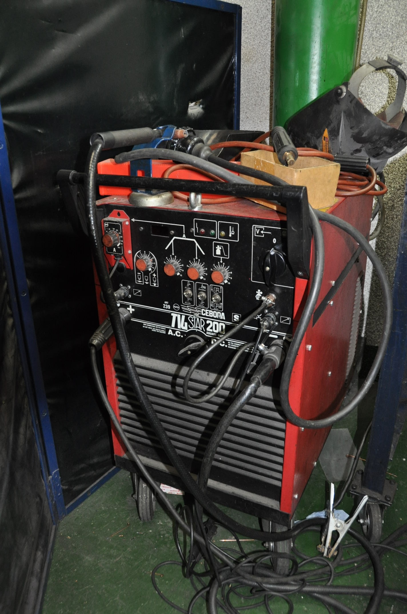 Cebora Tig S star 200 square wave AC DC Tig welder