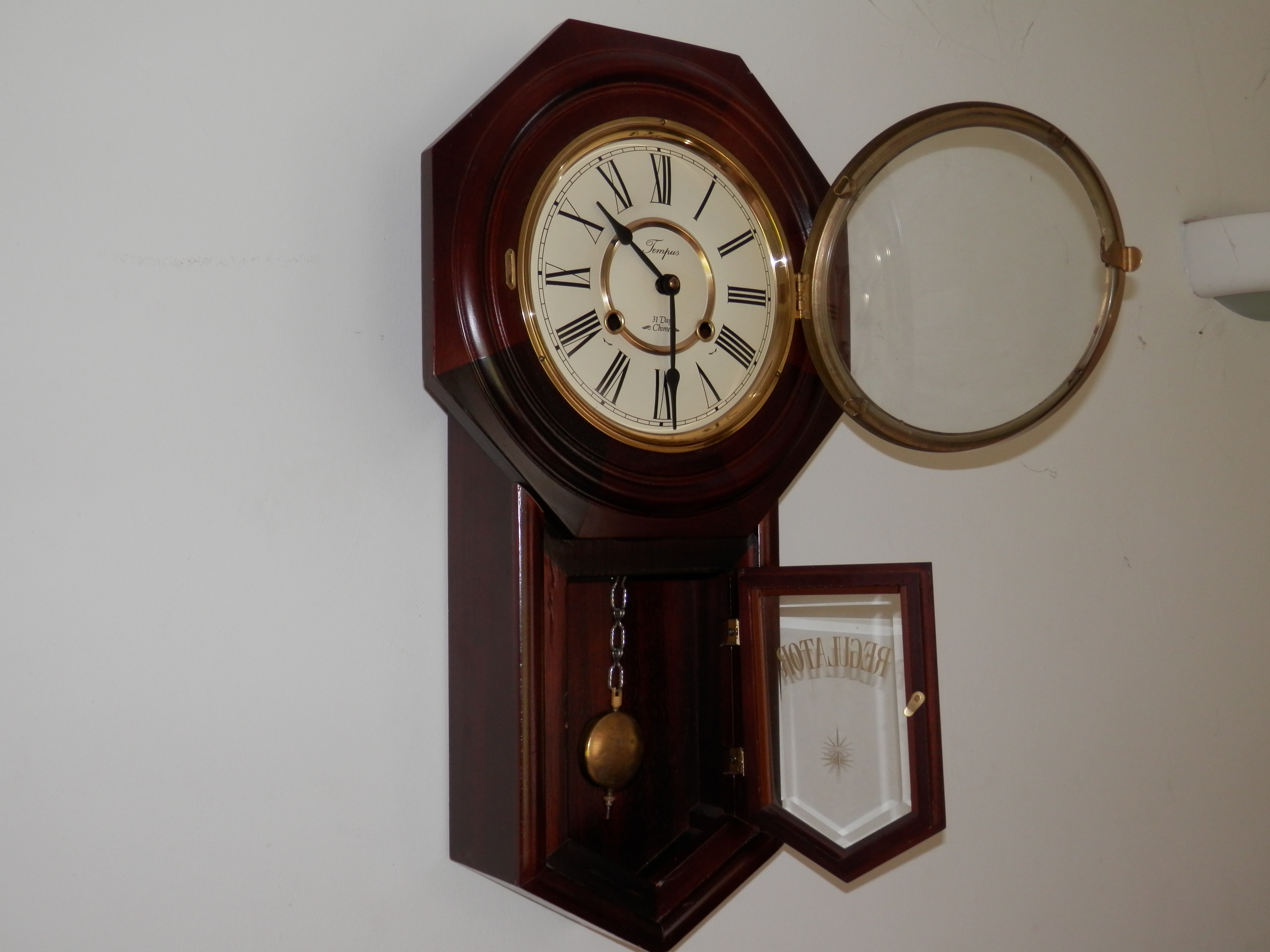 LOVELY WORKING VINTAGE TEMPUS FUGIT REGULATOR KEY WOUND 31 DAY 24