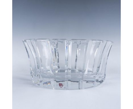 Exquisite clear crystal centerpiece bowl, featuring an Orrefors sticker on the lower part. This bowl combines a modern shapes
