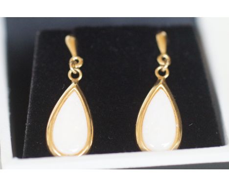 9ct Gold Opal Earrings 