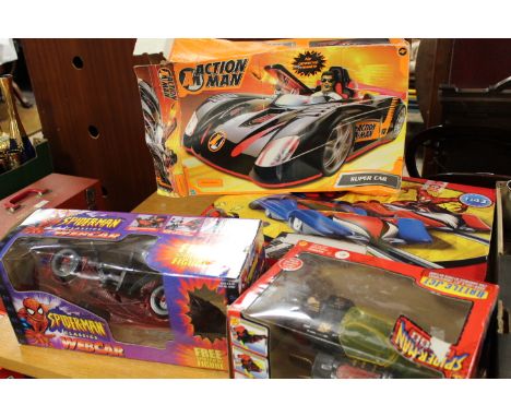 A BOXED SPIDERMAN 1:43 SCALE CARRERA GO, COMPLETE WITH 2 CARS, TRACK, HAND CONTROLS, TRANSFORMER AND INSTRUCTIONS, TOGETHER W