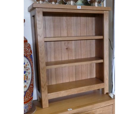 2'3 heavy quality light oak dwarf open bookcase 