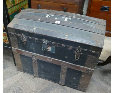 Dome topped cabin trunk