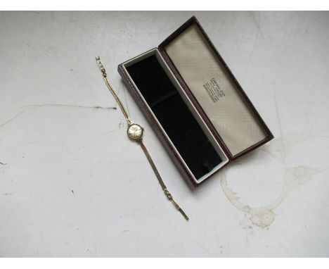 A hallmarked 9ct gold Rotary ladies wrist watch, on 9ct gold bracelet&nbsp;