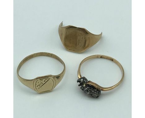 A Lot of 9ct gold, to include; gents signet ring [size Q] Ladies ring (missing stone] and scrap gold signet ring (part) [tota