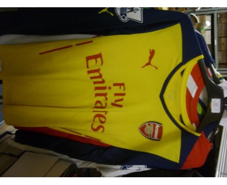 2014/15 Arsenal, a match worn, away, yellow shirt, as worn by Number 7, Rosicky, the shirt has been authenicated by Mr Simon 