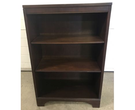 A vintage dark wood 3 shelf bookcase with 2 adjustable shelves.  Approx. 61cm wide x 92cm tall.