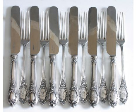 A 12-piece early 20th century Russian silver dessert service by Fabergé Comprising six dessert knives with steel blades and s