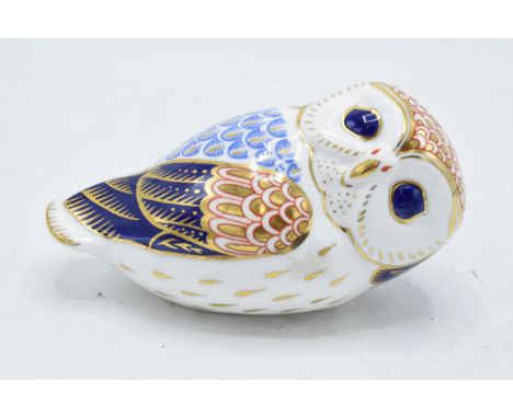 Royal Crown Derby paperweight in the form of an owl. First quality with stopper. In good condition with no obvious damage or 