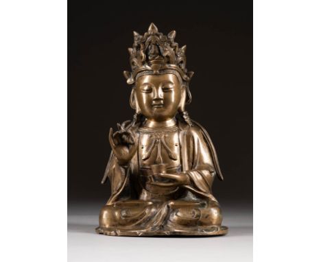   GUANYIN-DARSTELLUNG     China, Ming-Dynastie, 16. Jh.     Bronze. H. 23,5 cm. Part. min. besch., ber., altersgemäße Gebrauc